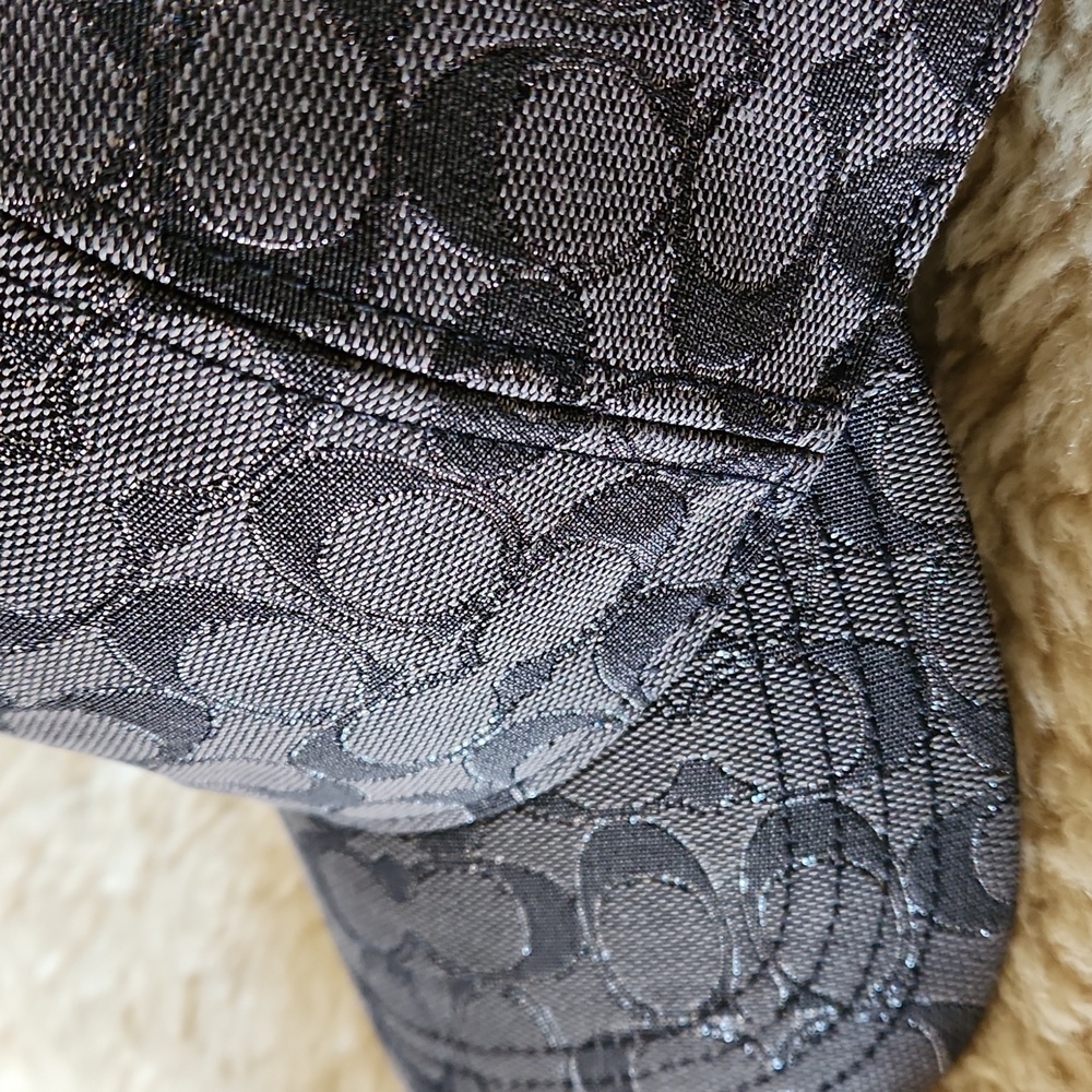 Gorgeous NWT Coach Metallic Signature Baseball Hat ⚾️ 🖤 - Picture 3 of 12